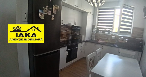 Republicii, bloc nou, 2 camere, etaj 2