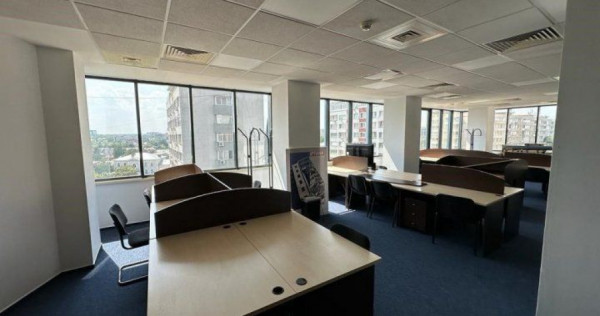 Spatiu stradal cu trafic intens