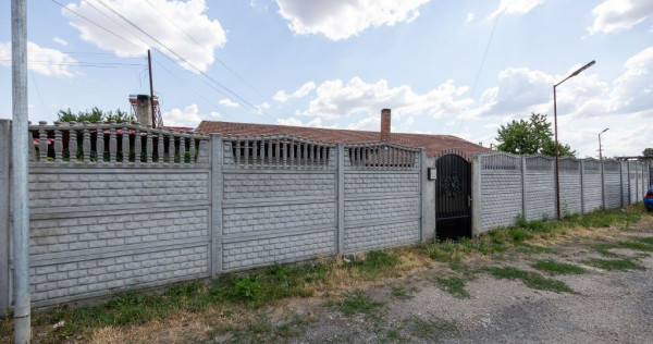 Rezervat Casă renovată cu 3 camere din cărămidă în ...