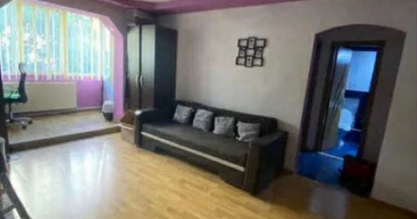 Apartament 2 camere, semidecomandat - zona Harmanului