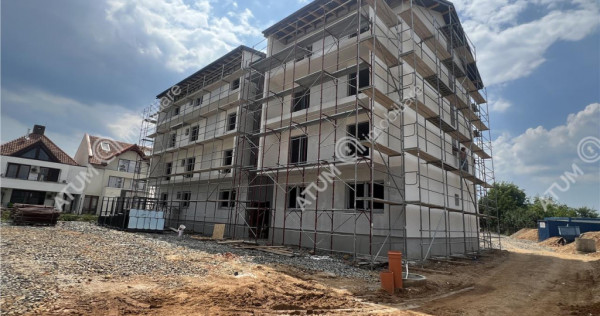 Apartament cu 3 camere decomandate etaj 1 zona Selimbar/Vasi