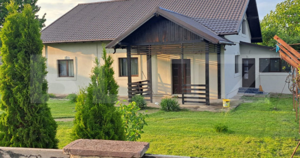 Casa mobilata- utilata, 300 mp, zona Zvoristea
