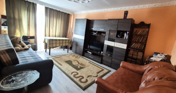 Apartament 2 camere, et. 2, în Rovinari, str. Sporturilor