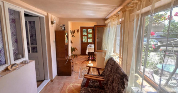 Casă de vanzare &icirc;n centrul Cobadinului, COMISION 0%