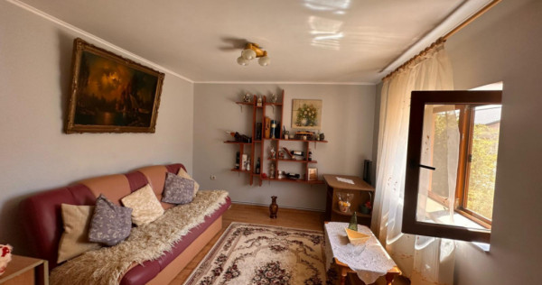 Casă de vanzare &icirc;n centrul Cobadinului, COMISION 0%