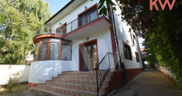 Casa Moderna 4 camere, 212 mp, mobilata, teren 377 mp