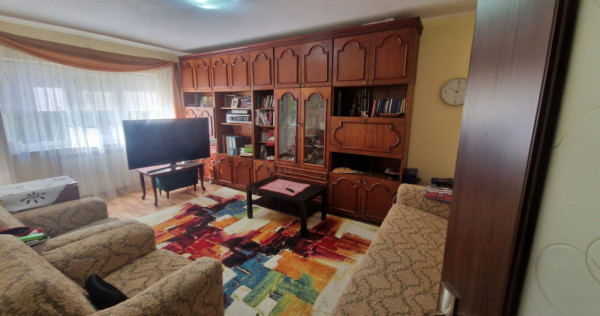 E3- 3 CAMERE DECOMANDAT ETAJ 3, CENTRALA GAZ