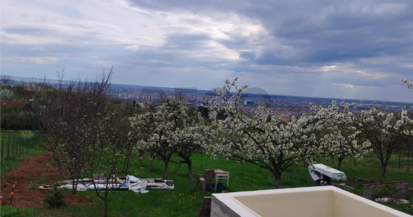 RECO Teren intravilan in Oradea zona Dealuri 1000 mp cu util