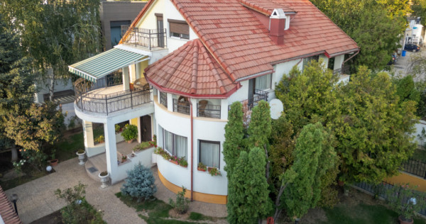 Vilă individuală cu piscină &icirc;ncălzită & wellness Erou