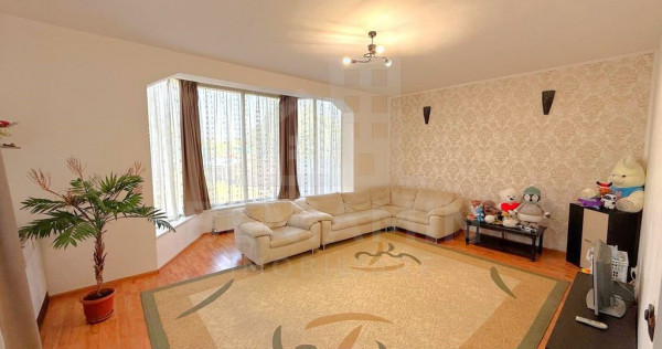 Casa P+1 703mp teren - 176mp casa - panouri solare - Cons...