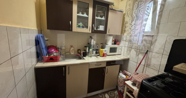 Apartament de vanzare, cu 2 camere, 35 mp, zona Micro 14