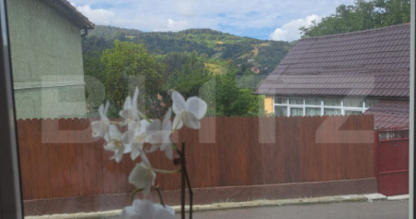 Casa individuala de vanzare in Scheii Brasovului (zona Piata