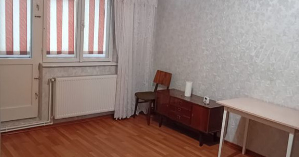 Apartament 3 camere dec, zona IREG,et 1