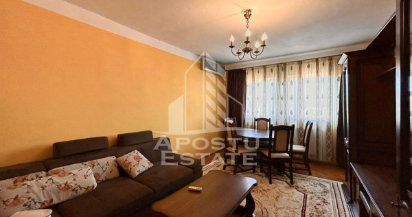 Apartament cu 2 camere, Central, Centrala Proprie