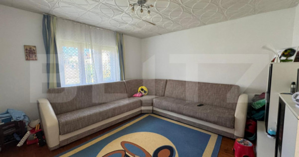 Casa de vanzare, 45 mp + 580 mp teren, zona Simeria