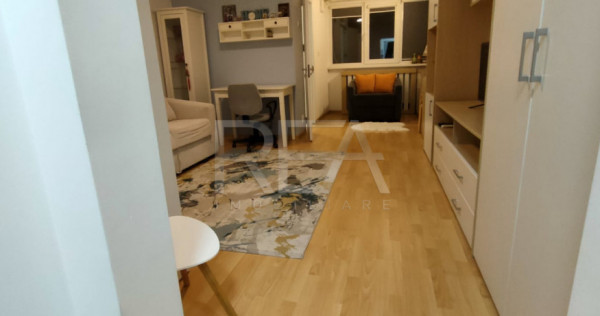 Garsonieră la 13 minute de mers pe jos de stațiile de metr