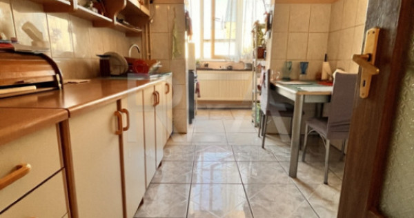 3 Camere , 1986 , Semi-Decomandat , 9min Metrou Aparatorii P