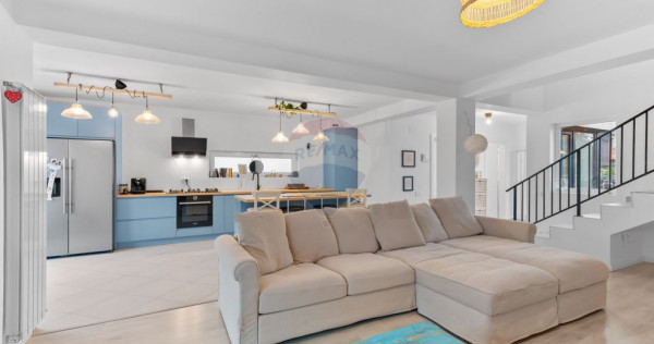 VANZARE Casă / Vilă moderna cu 4 camere si curte Dragom...