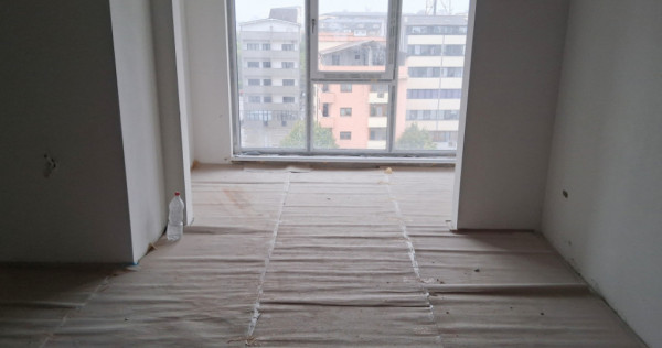 Apartament 3 camere, 2 bai, 90 mp, zona Promenada