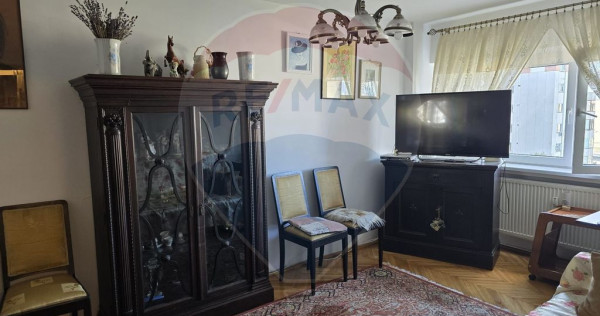 Apartament cu 2 camere de închiriat în zona Central