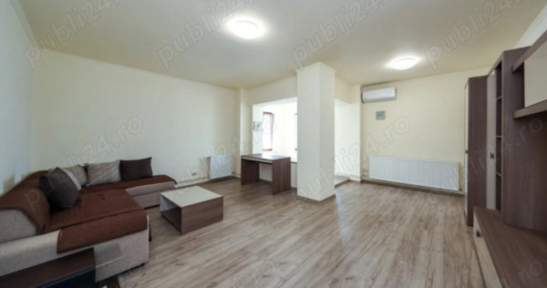 Apartament 4 camere, decomandat - zona Centru Civic