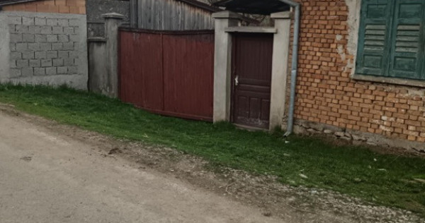 Casa Apata, judetul Brasov