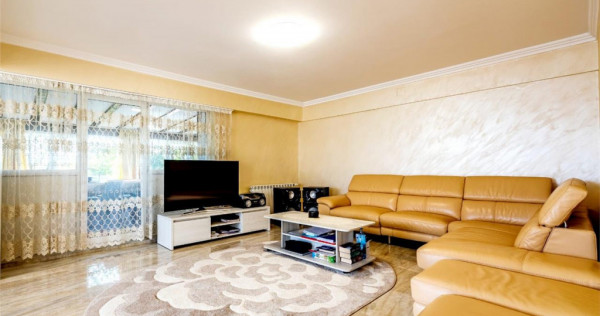 Refugiu elegant in Harman, Locuinta luminoasa, gradina propr