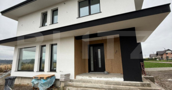 Casa superba, 5 camere, 126 mp, 6 ari teren, zona Patrauti