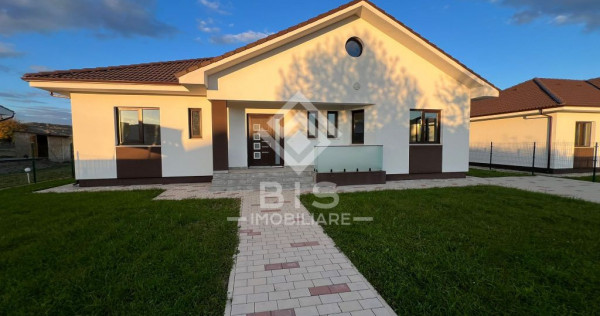 Case moderne de vânzare – 143 mp utili, teren 7 ari | ...