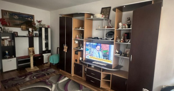 Apartament cu 4 camere, Mobilat-Utilat Giurgiului