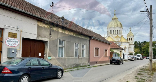 Casă de vanzare cu teren de 356 mp in Salonta