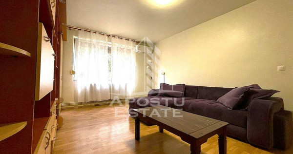 Apartament cu 2 camere, semidecomandat, bloc 2002,central...