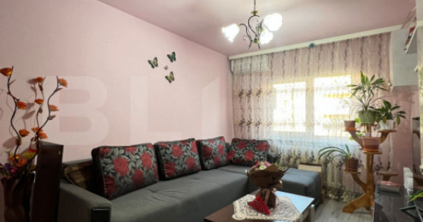 Apartament cu 4 camere, decomandat, 76 mp, zona Parcul Teilo