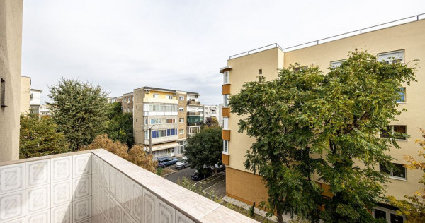 De vânzare apartament spațios cu 2 camere decomandat et...
