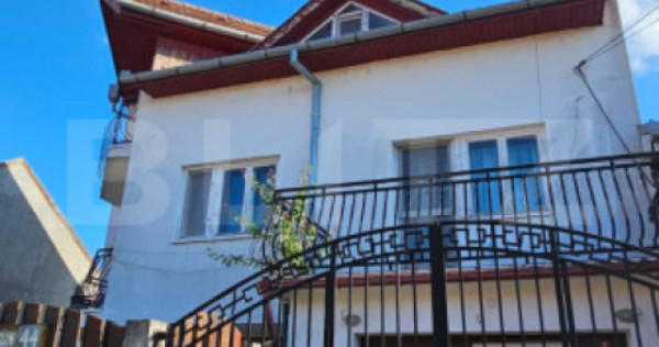 CASA CU 6 CAMERE, 293 MP UTILI SI GARAJ - DEVA