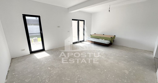 Duplex cu 4 camere, zid dublu, dormitor cu baie si dressi...