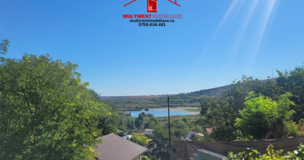 Casa de vanzare cu vedere superba spre MicroDelta !