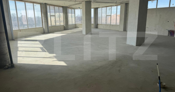 Spatiu comercial, 200 mp, open space