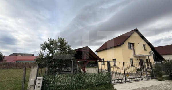 REDUCERE!! Vulcan – casă de vânzare cu panoramă montan?