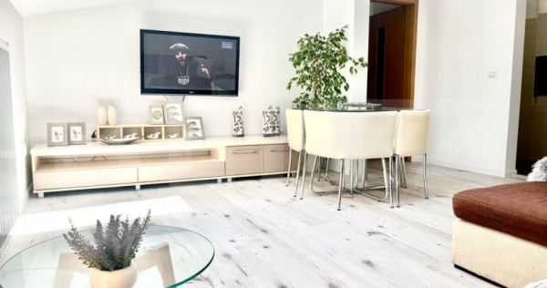 Apartament 3 camere, 85 mp, zona Cetate