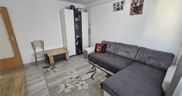 Apartament 3 camere cu loc de parcare