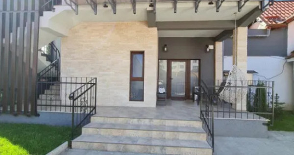 Casa cu doua apartamente Craiter