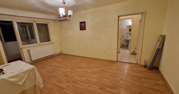 Apartament 2 camere confort 1 Viziru 1 etaj 2/4 Liber