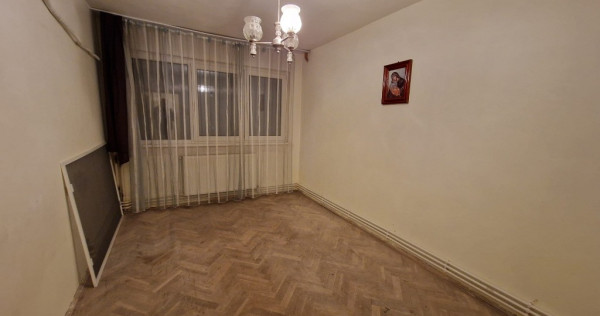 Apartament 2 camere confort 1 Viziru 1 etaj 2/4 Liber