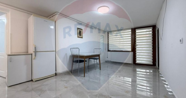 Apartament Spațios și Luminos în Zona Centrală-Inchir...