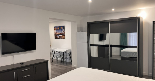 Garsoniera lux tip studio ultracentral aproape facultate Me