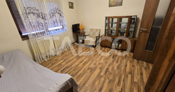 Casa individuala de vanzare 4 camere garaj curte 1310 mp Gus