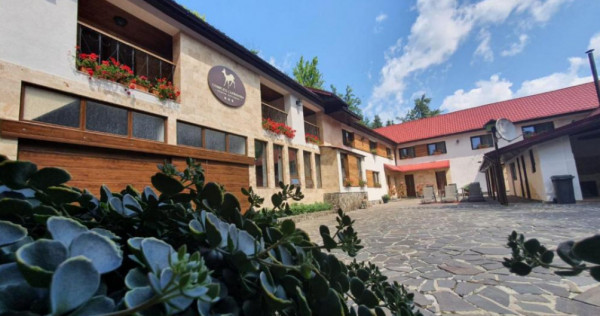 Pensiune de v&acirc;nzare, 600 mp, pe malul lacului Firiza