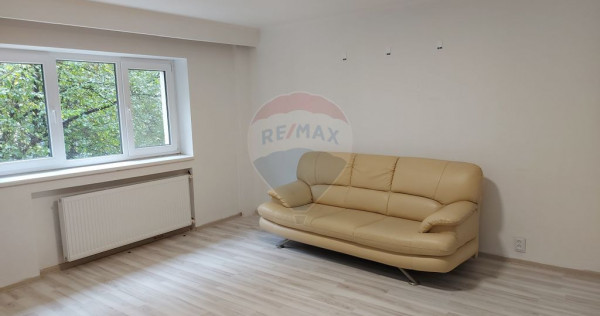 Închiriere apartament 3 camere – Bulevardul Unirii