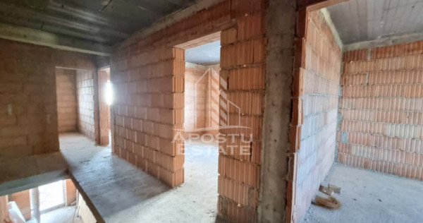 Jumate de duplex P+1 cu 4 camere, Giarmata Vii